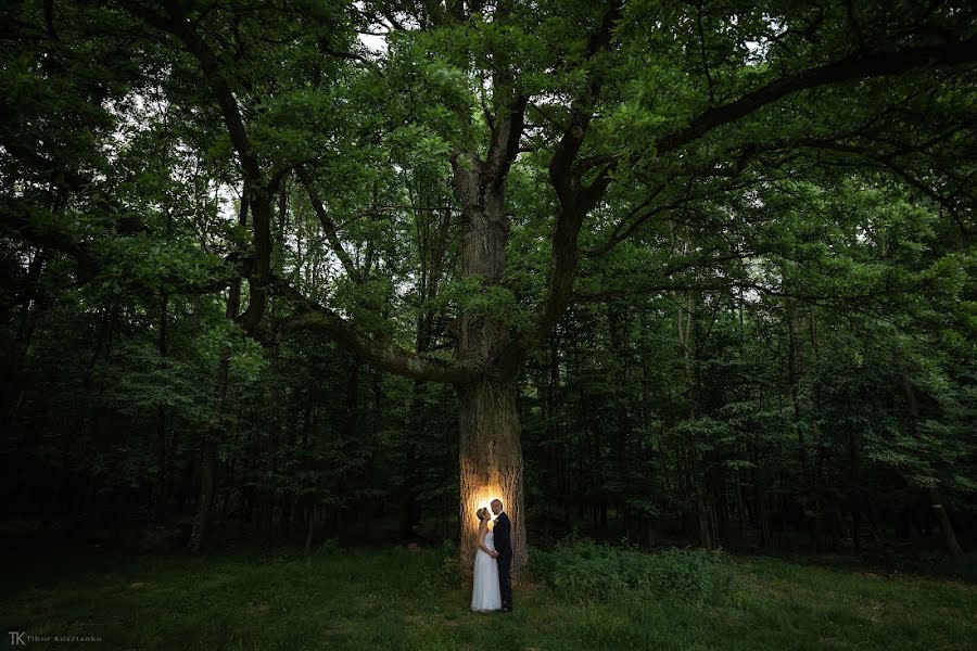 Fotógrafo de casamento Tibor Kosztanko (svadobnyfotograf). Foto de 9 de junho 2022