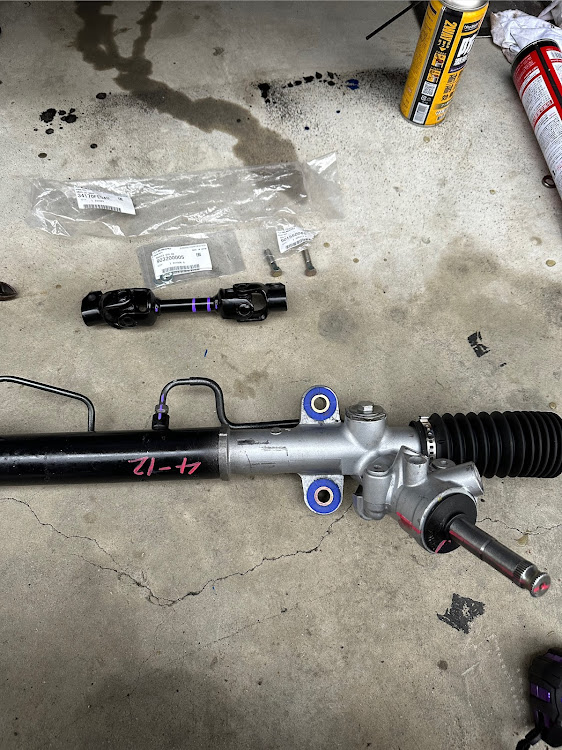 インプレッサ WRX STIのDIY・ステアリングラック交換・ステアリングラックブッシュ交換に関するカスタム事例の投稿画像1枚目