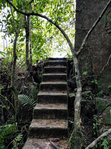 Bukit Kutu Treacher Hill Station stairs to Old Colonial Route Ampang Pecah