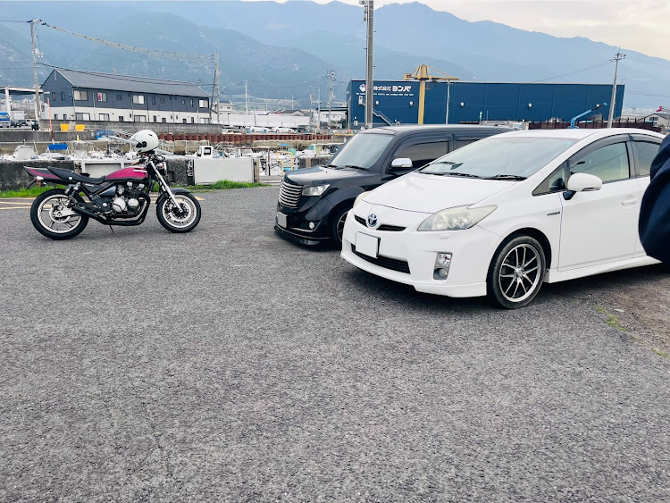 bBの4月もよろしくお願い致します🌸・桜とコラボ・春ですね・しだれ桜と愛車・しだれ桜に関するカスタム事例の投稿画像2枚目