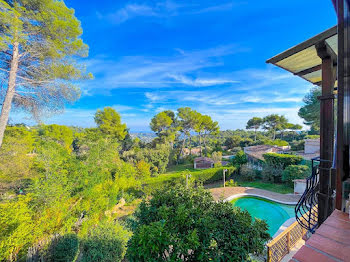 villa à Saint paul de Vence (06)