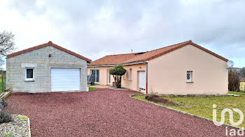 maison à Roannes-Saint-Mary (15)