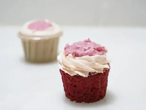 Strawberry Red Fruit CROCANTE Cupcake [Pack Of 2]