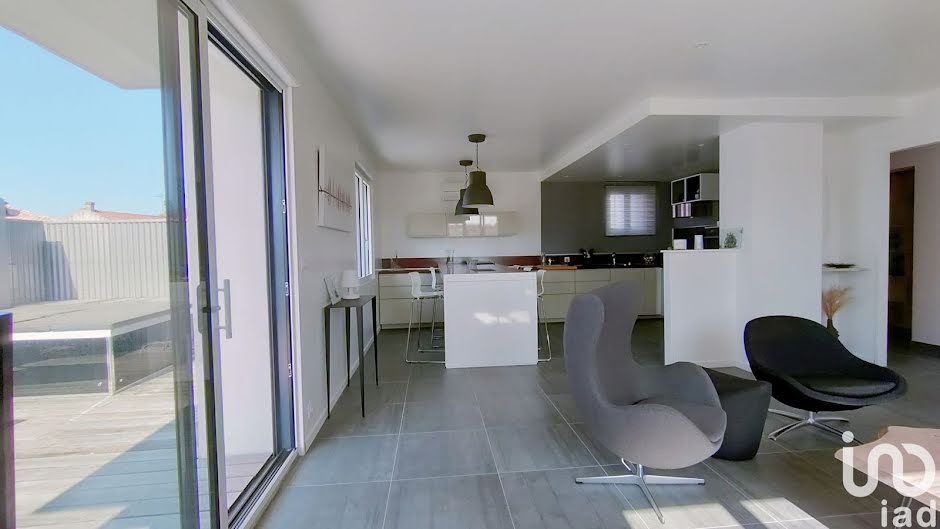 Vente appartement 5 pièces 140 m² à La Rochelle (17000), 598 000 €