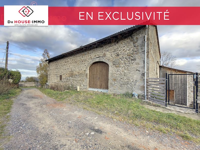 Vente maison 4 pièces 78 m² à Chazelles-sur-Lavieu (42560), 199 000 €