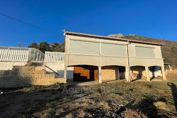 maison à Revest-les-Roches (06)