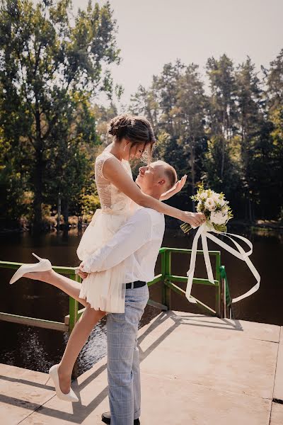 Wedding photographer Viktoriya Yanushevich (vikayanuahevych). Photo of 17 August 2020