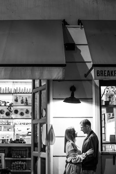 Fotógrafo de casamento Oleg Shvec (svetoleg). Foto de 21 de junho 2018