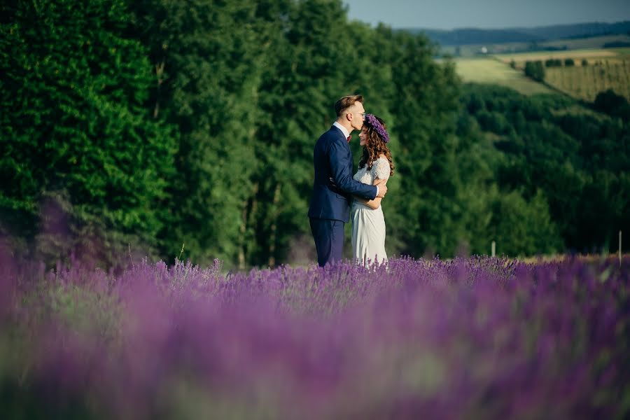 Fotografo di matrimoni Anna Lach (annalach). Foto del 25 febbraio 2020