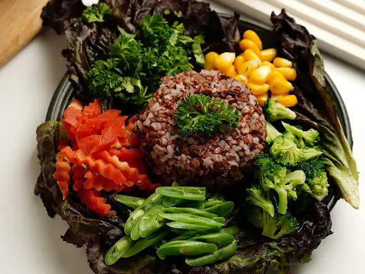 Red Rice Meal Salad