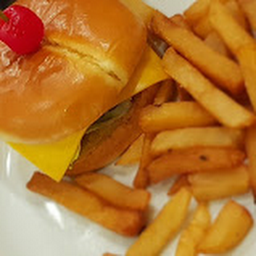 Kids' Cheeseburger