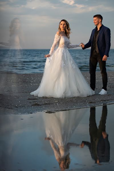 Fotografo di matrimoni Alex Piele (pielealex). Foto del 18 ottobre 2019