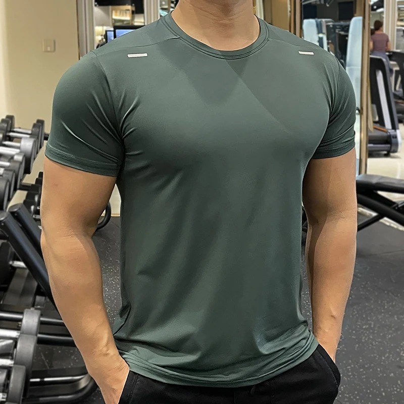 Ultimate Support Men's Summer Sports Short Sleeve. Breathable stretch fabric for ultimate comfort, perfect for warm weat