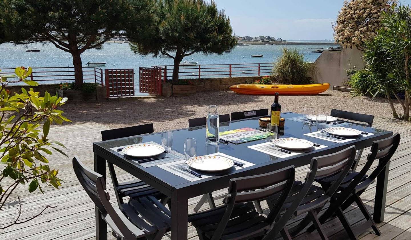 Maison en bord de mer avec jardin Port Louis