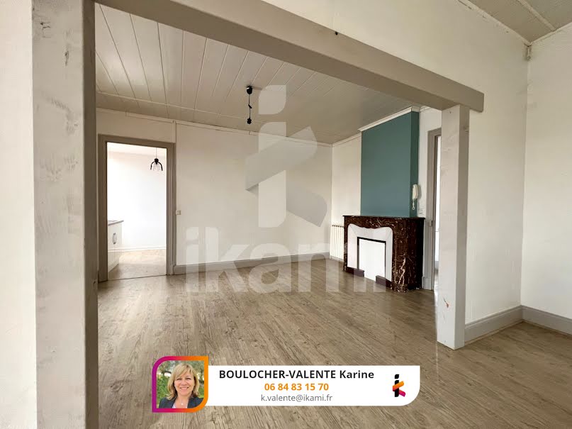 Vente appartement 4 pièces 74.3 m² à Romans-sur-isere (26100), 109 890 €