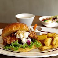 青春漢堡 Aoharu Burger(台北世貿店)