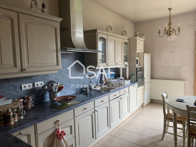 Vente appartement 4 pièces 109 m² à Saint-Quentin (02100), 299 000 €