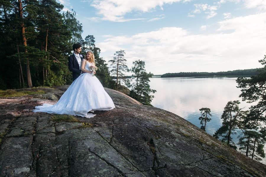 Fotografo di matrimoni Rinat Yamaev (izhairguns). Foto del 28 novembre 2018