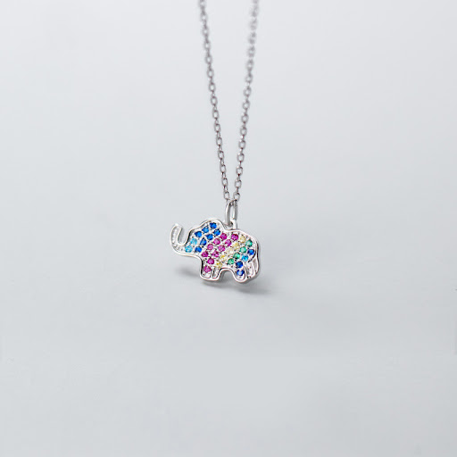 Title 4, Rhinestone Elephant Necklace A beautiful and st...