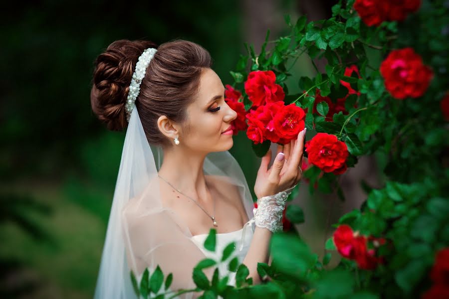 Wedding photographer Anna Kolmakova (anutakolmakova). Photo of 9 August 2017