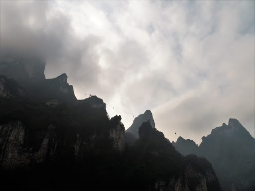 99 Bend Road From Tianmen Mountain China 2016