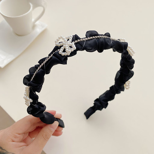Title 6, Black Large Intestine High-grade Satin Pleated ...