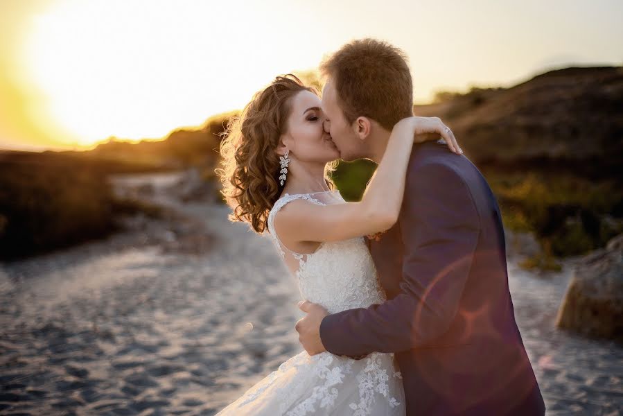 Wedding photographer Viktoriya Kirilicheva (twinklevi). Photo of 24 November 2015