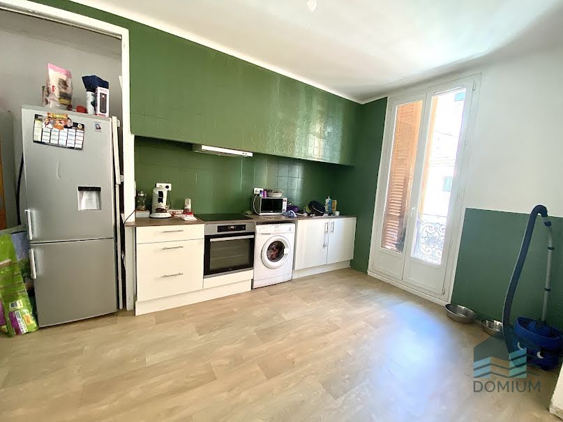 Vente maison  212 m² à Beziers (34500), 211 000 €