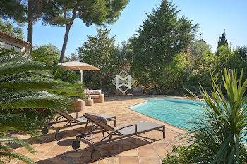 villa à Mougins (06)