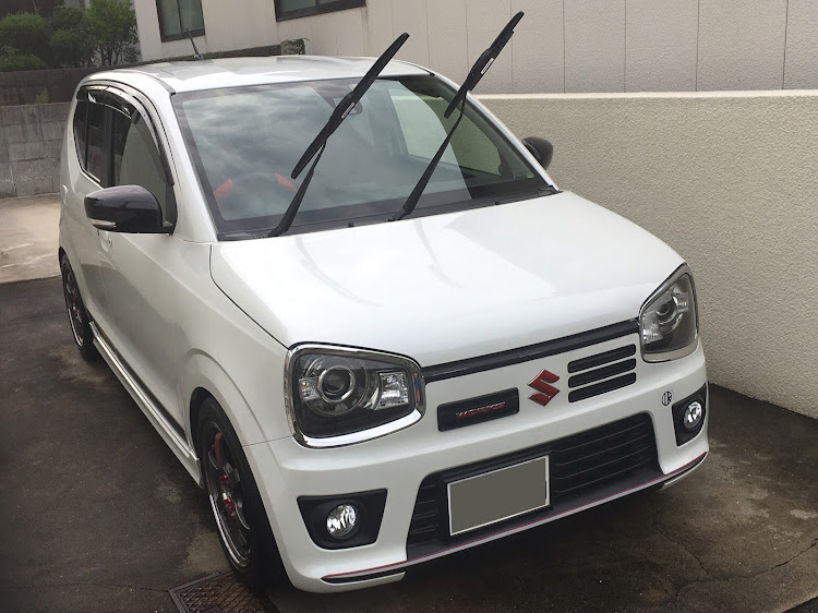 アルトワークスの洗車した！・空気圧チェックに関するカスタム事例の投稿画像1枚目