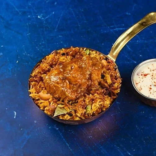 Hyderabadi Butter Chicken Biryani (Boneless)