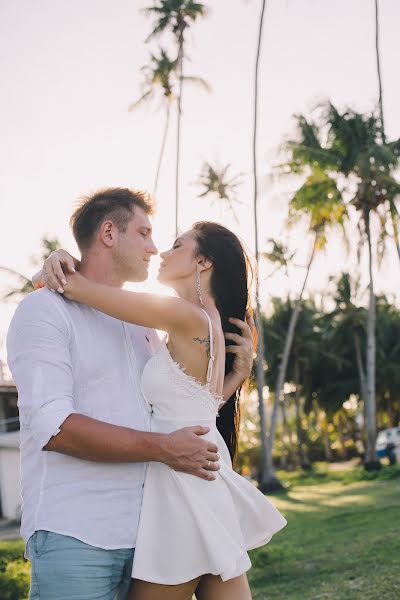 Wedding photographer Ekaterina Tarabukina (ktarabukina). Photo of 7 April 2019