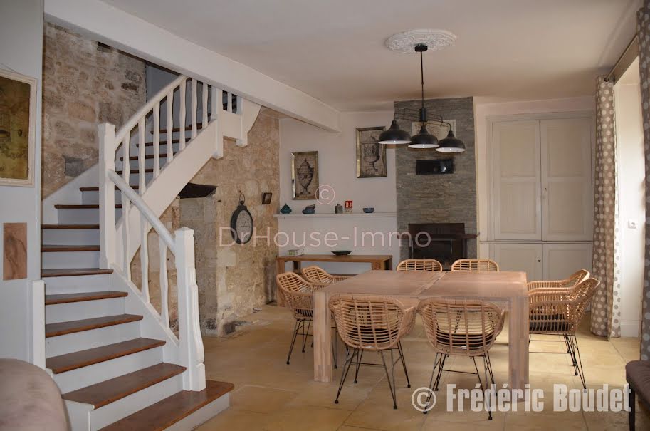 Vente maison 20 pièces 870 m² à Savignac-les-Eglises (24420), 888 900 €