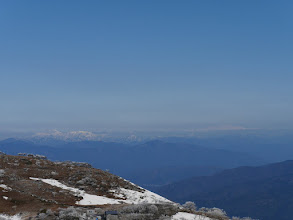 能郷白山（左）と白山（右）