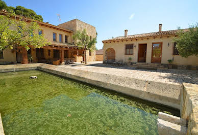 Maison avec piscine et terrasse 4