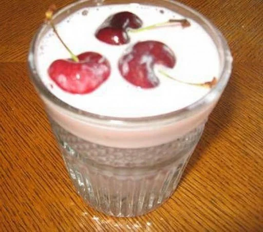 Cherry Lassi