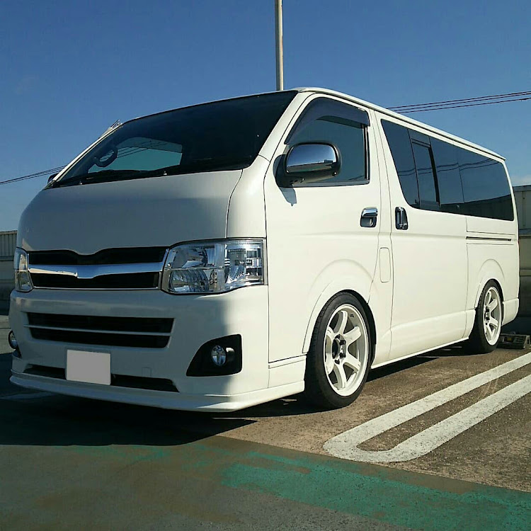 ハイエースバンのハイエース・ハイエース３型後期に関するカスタム事例の投稿画像1枚目