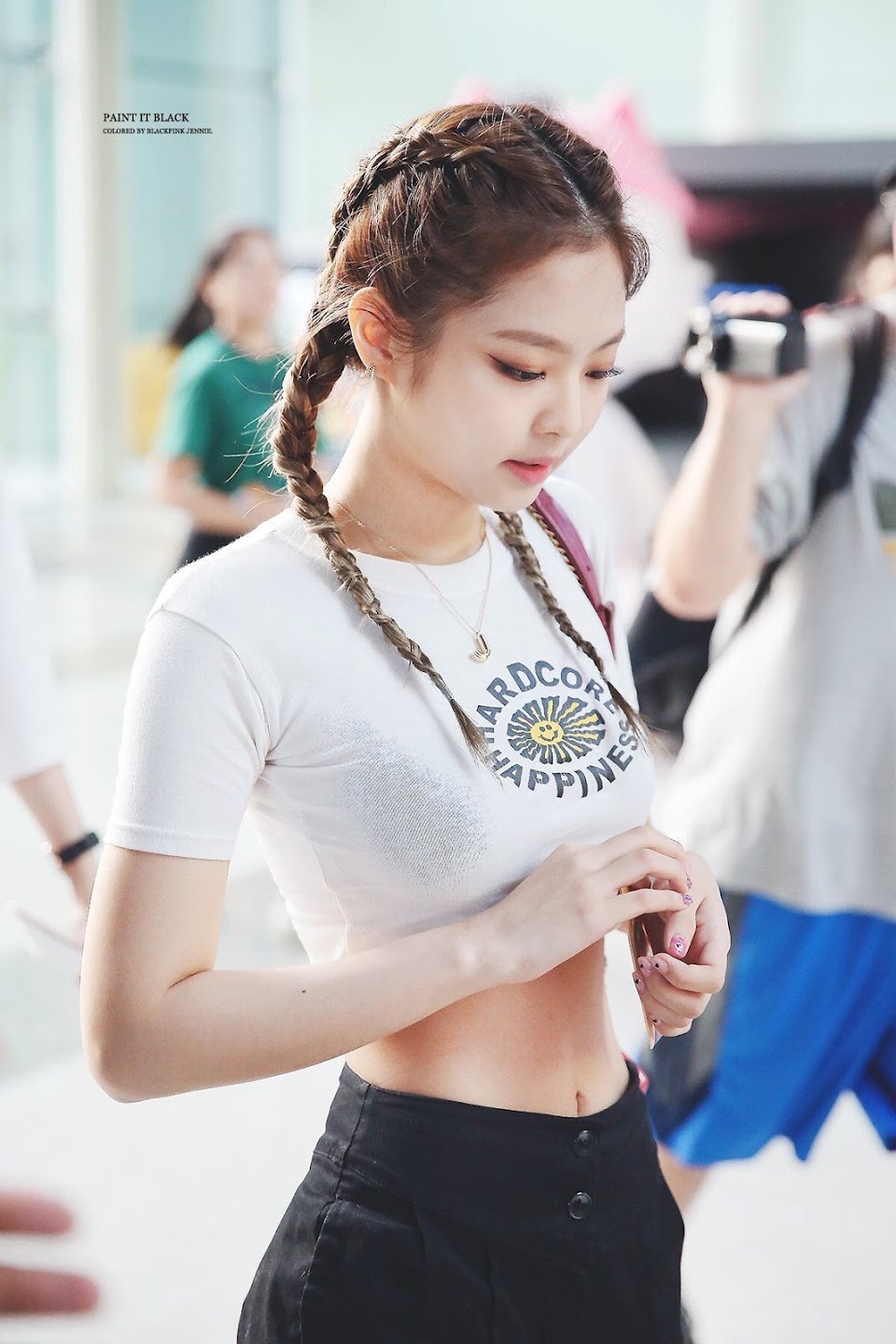 I Found 30 Photos of BLACKPINK Jennie's Stupid Hot Abs, So You're