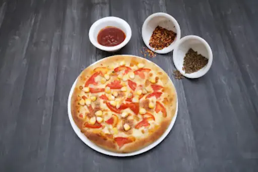 Tomato And Sweet Corn Pizza