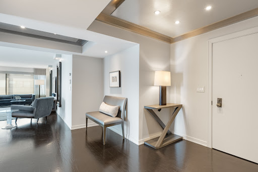 Apartment with pool 2