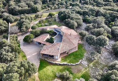 Maison avec piscine 10