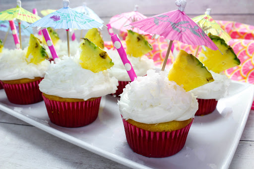 A tray of Pina Colada Cupcakes.