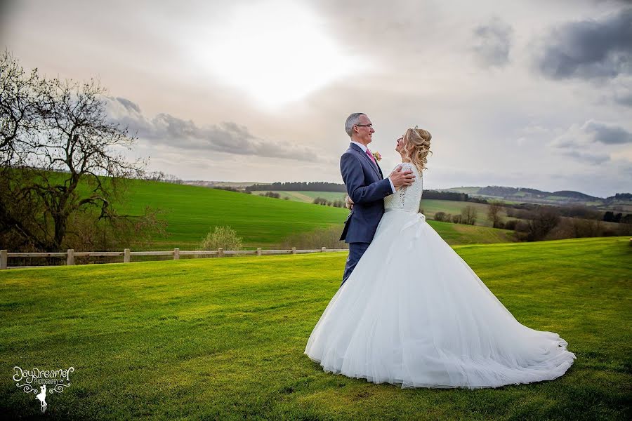 Photographe de mariage Gareth (daydreamerphotos). Photo du 2 juillet 2019