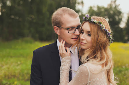 Fotógrafo de bodas Nadya Solnceva (photosolntse). Foto del 27 de octubre 2015