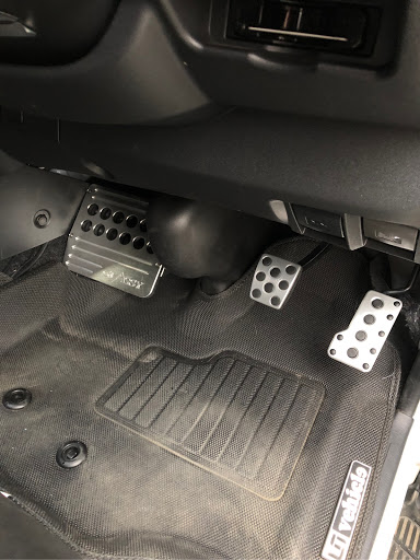 ハイエース Trh0vのペダル交換 ブレーキペダル は思ったより手強かった ピンを打つのにオーバーラン 凹んだに関するカスタム メンテナンスの投稿画像 車のカスタム情報はcartune