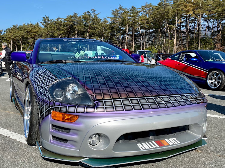 ヴェルファイアのローガン・Daiya Forest・御田家🍢　Grant.hope223  輪止めビビリーズ・UMF ウルトラ・モーター・フェスティバル・ワイスピカー集合に関するカスタム事例の投稿画像2枚目