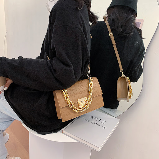 Title 3, Hand-held Retro One-shoulder Messenger Bag for ...