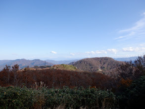 鉄塔から袴腰山方面