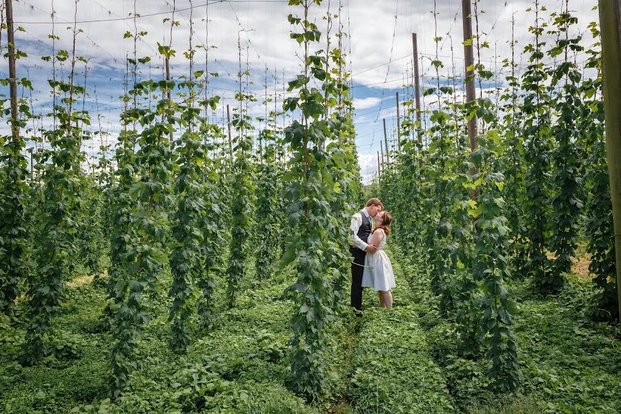 結婚式の写真家Lena Fricker (lenafricker)。2016 11月24日の写真