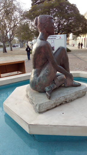 Monumento À Mulher